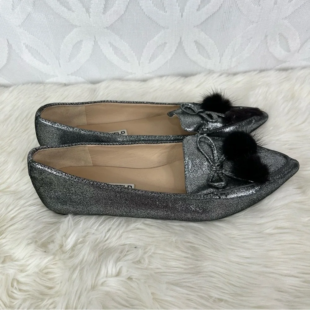 Karl Lagerfeld Paris Metallic‎ Silver Mink Fur Pom Pom Pointed Toe Flats 9M